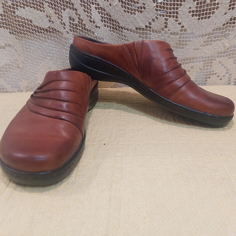 Earth Spirit Brown Leather Mules